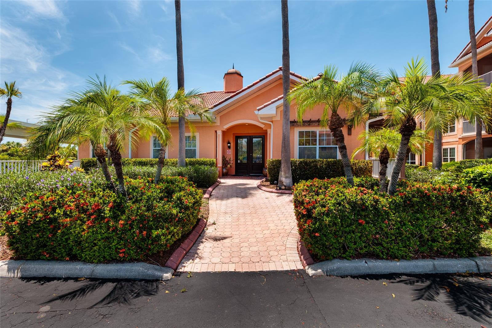CULBREATH KEY BAYSIDE CONDOMIN - Residential