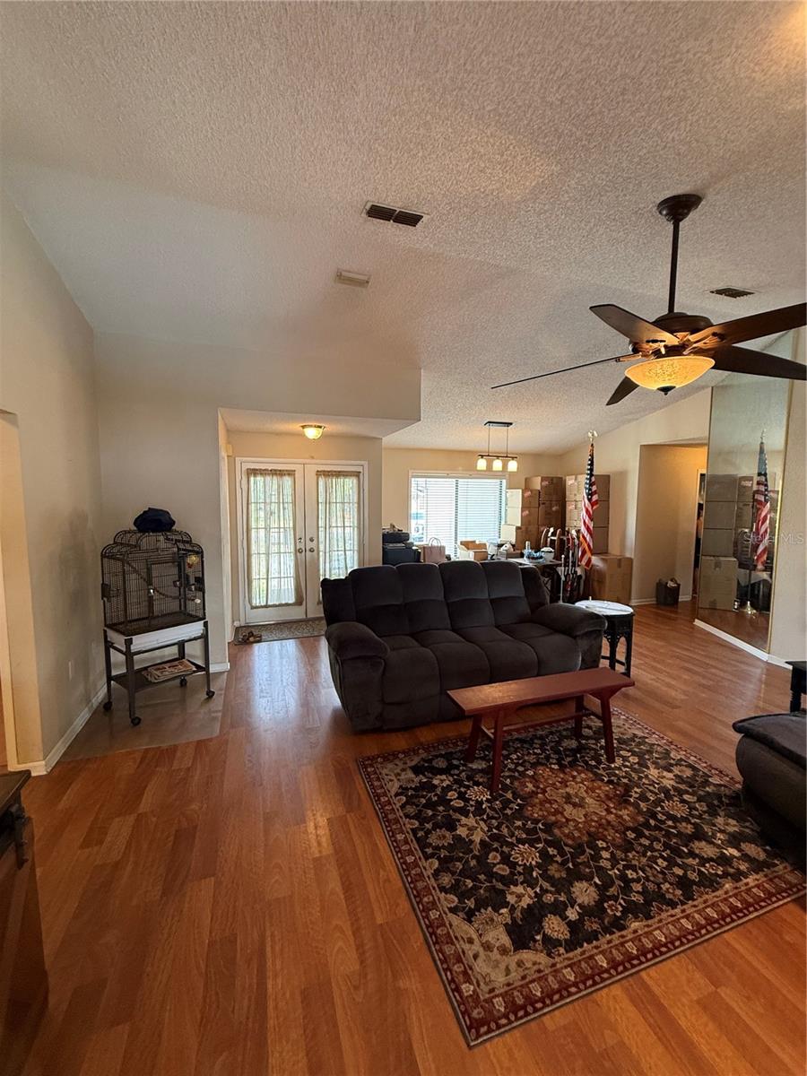 SPRING HILL - Residential