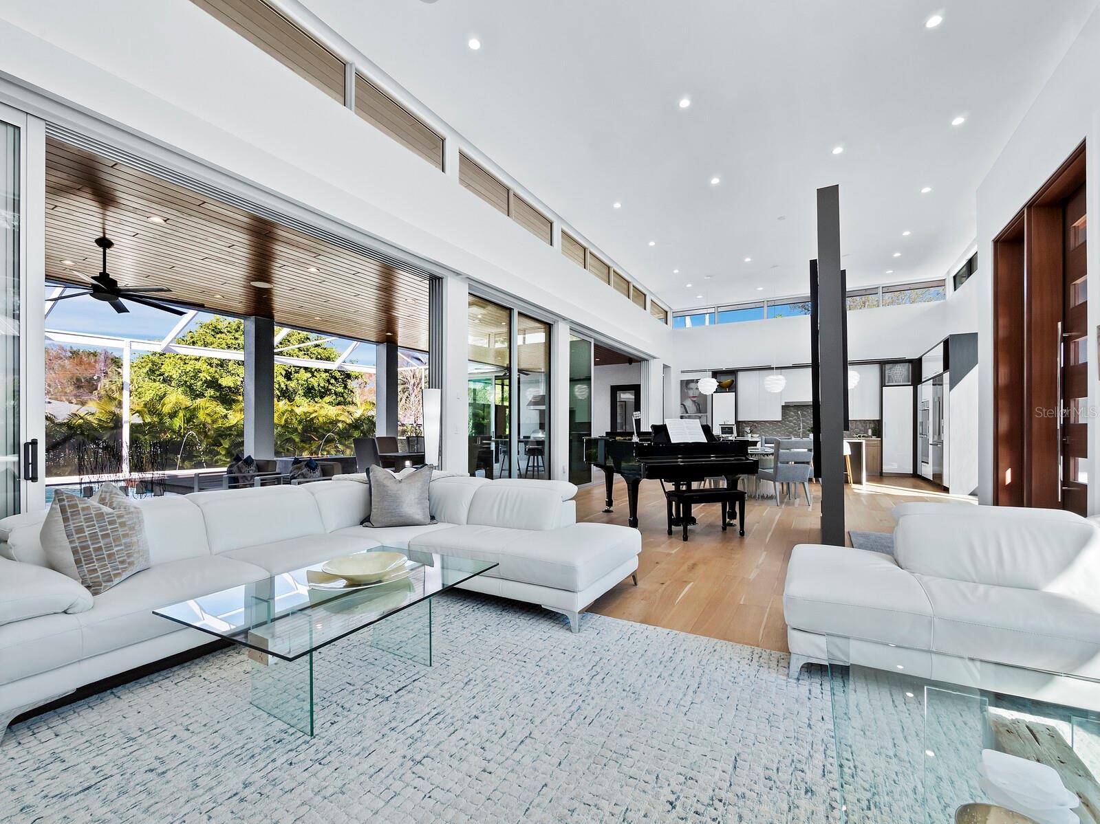 HOUSES OF INDIAN BEACH - Residential
