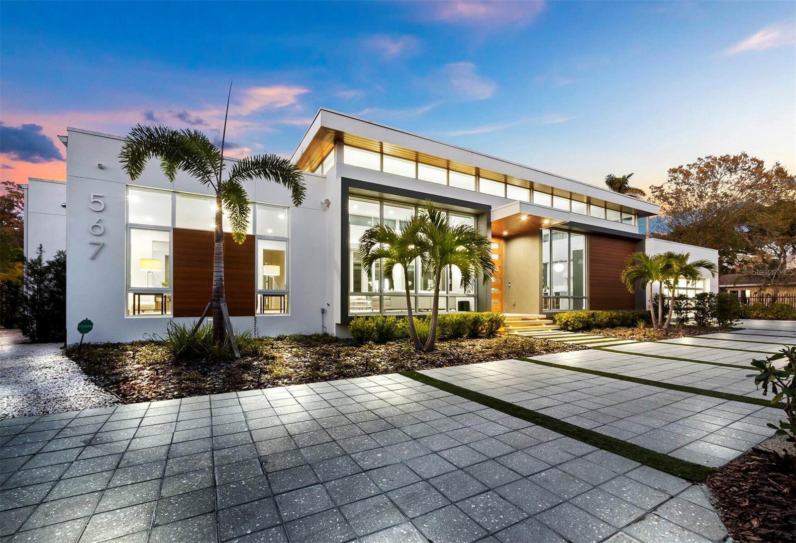 HOUSES OF INDIAN BEACH - Residential