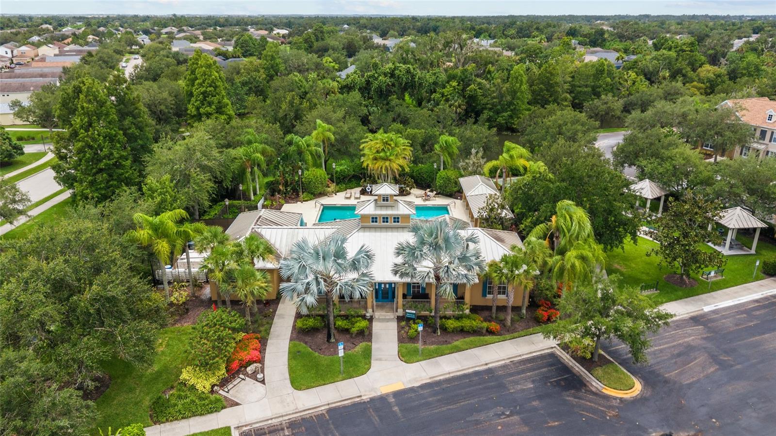 FOREST CREEK FENNEMORE WAY - Residential