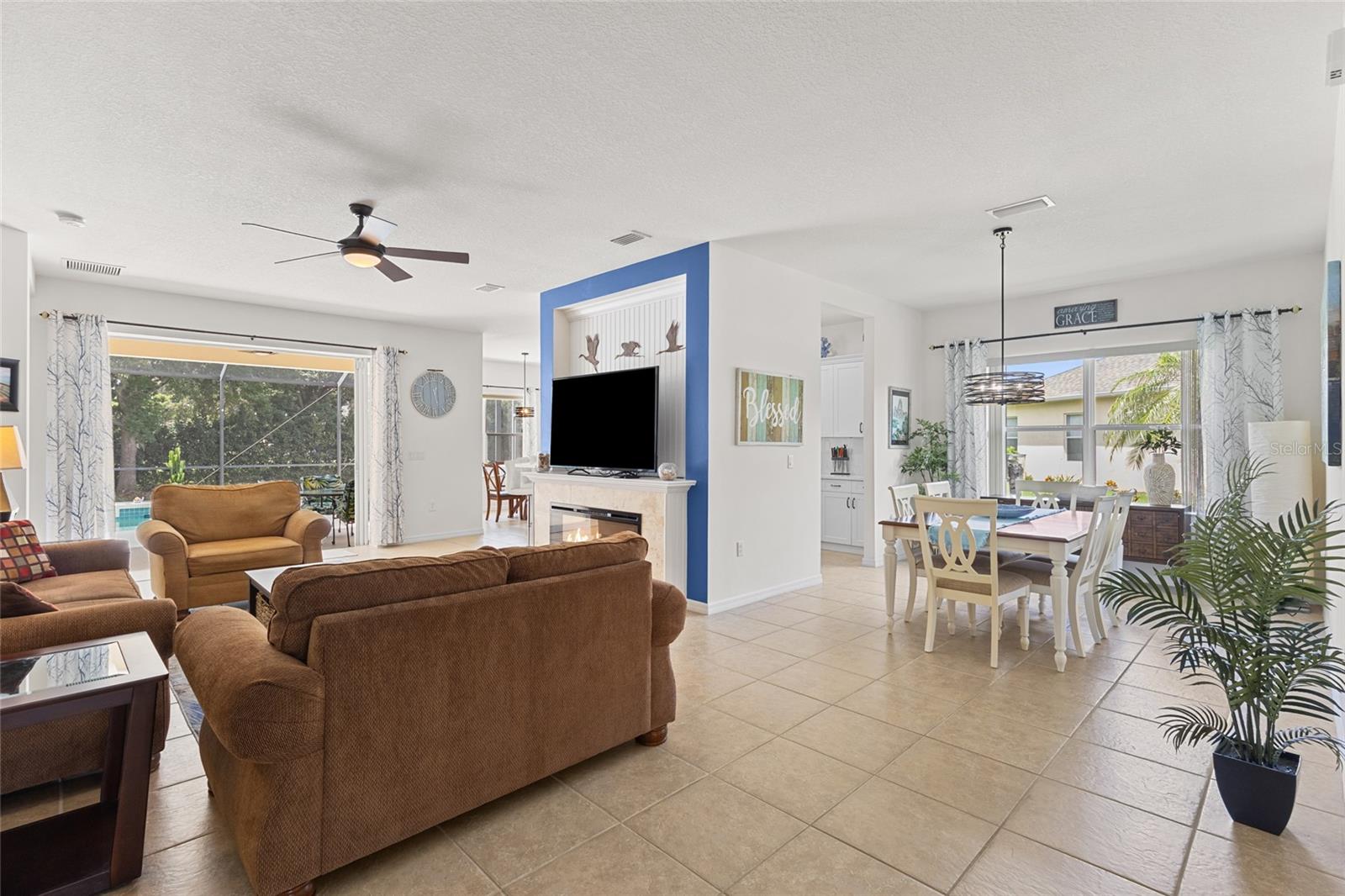FOREST CREEK FENNEMORE WAY - Residential