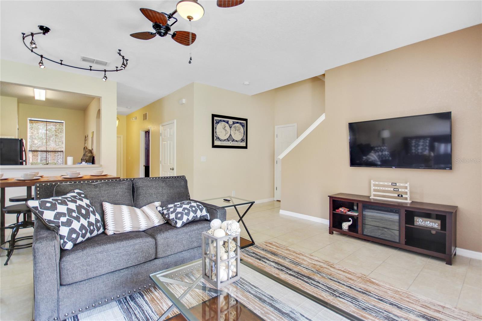 REGAL OAKS AT OLD TOWN - Residential