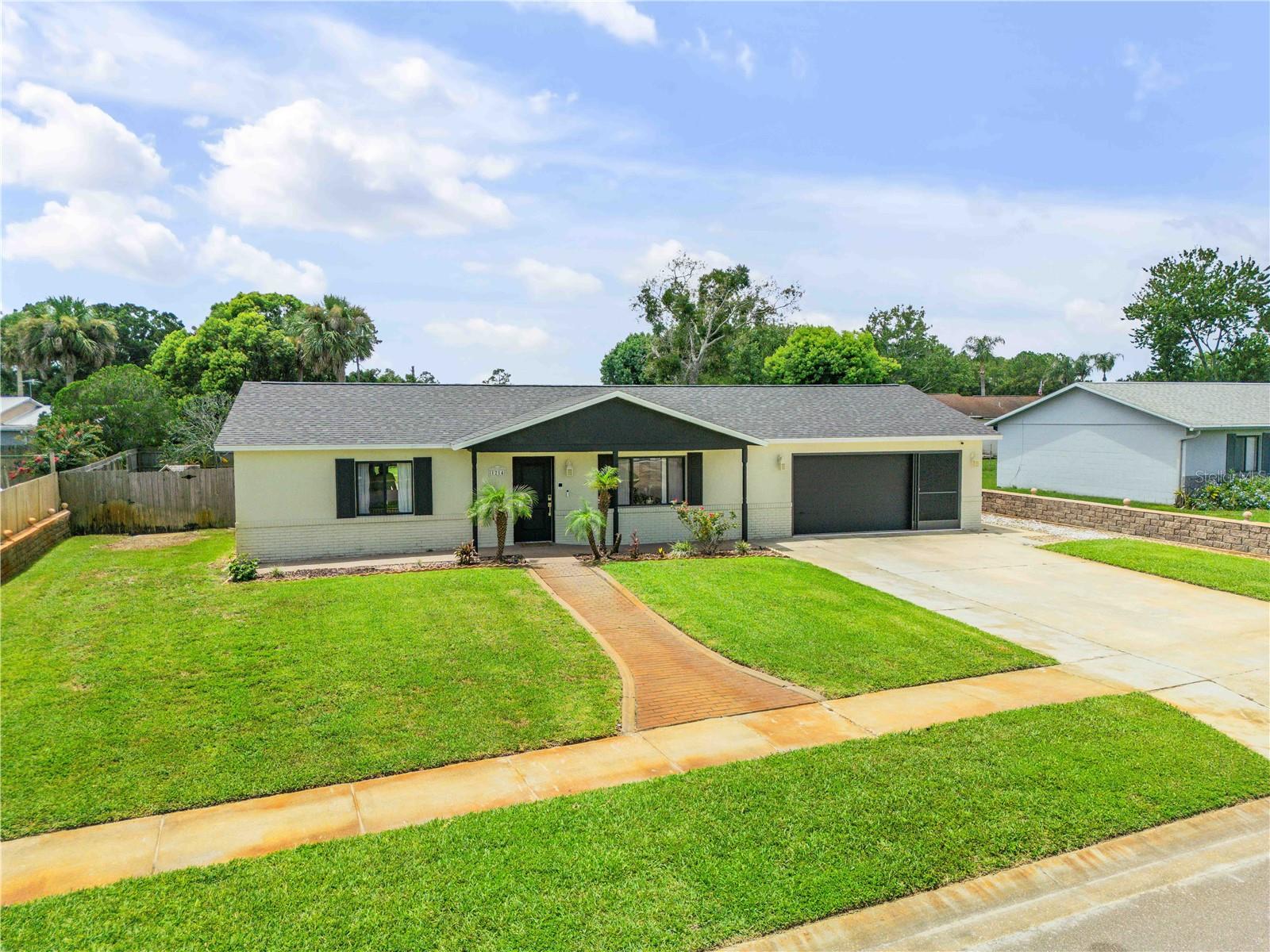 WILLOW RUN UNIT 06 - Residential