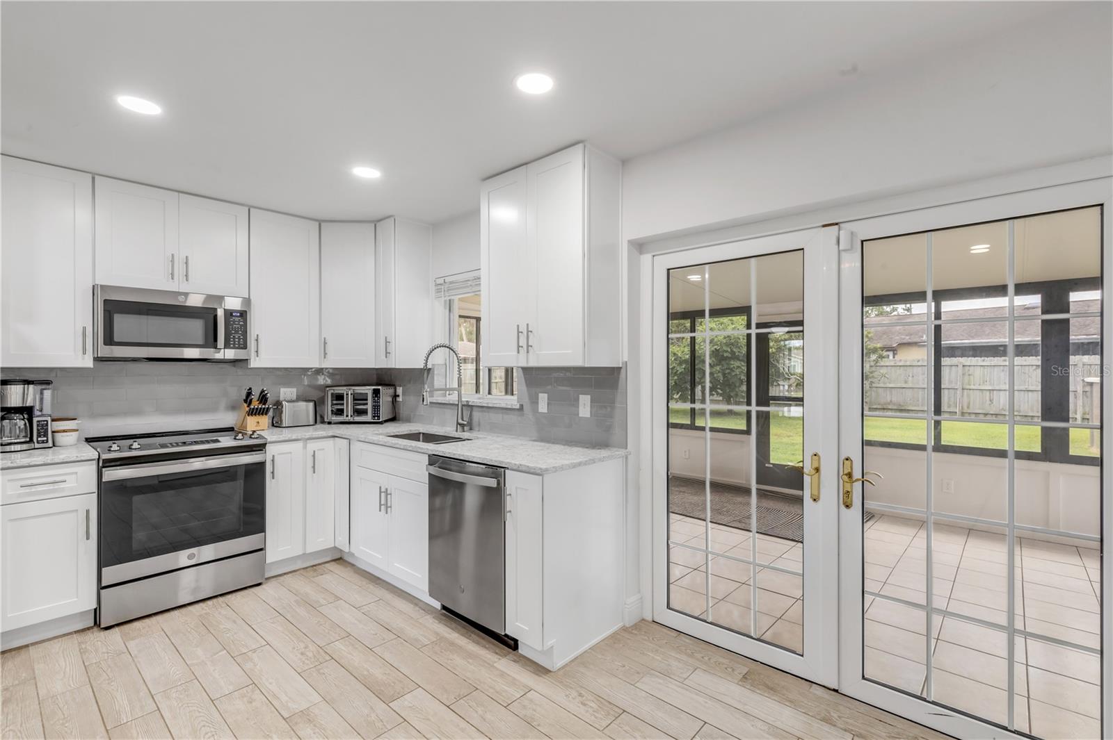 WILLOW RUN UNIT 06 - Residential