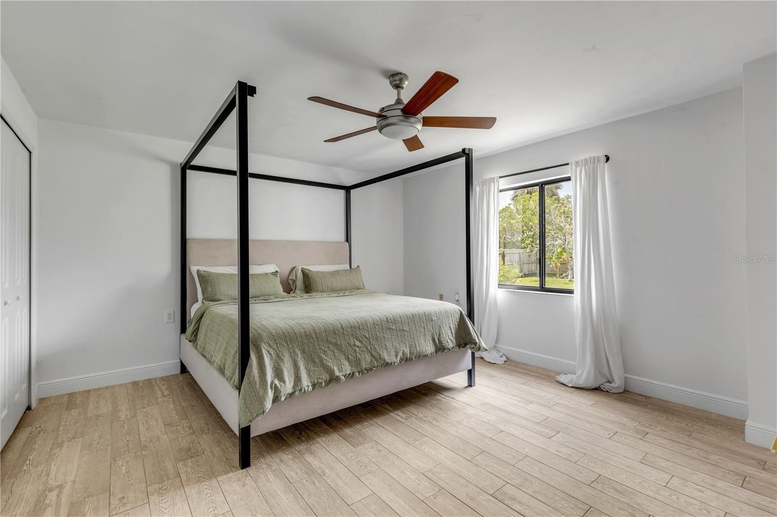 WILLOW RUN UNIT 06 - Residential