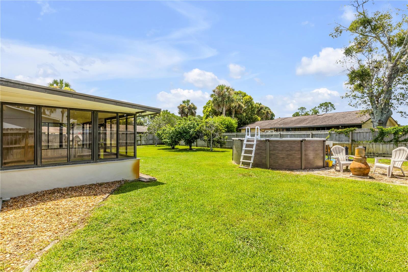 WILLOW RUN UNIT 06 - Residential