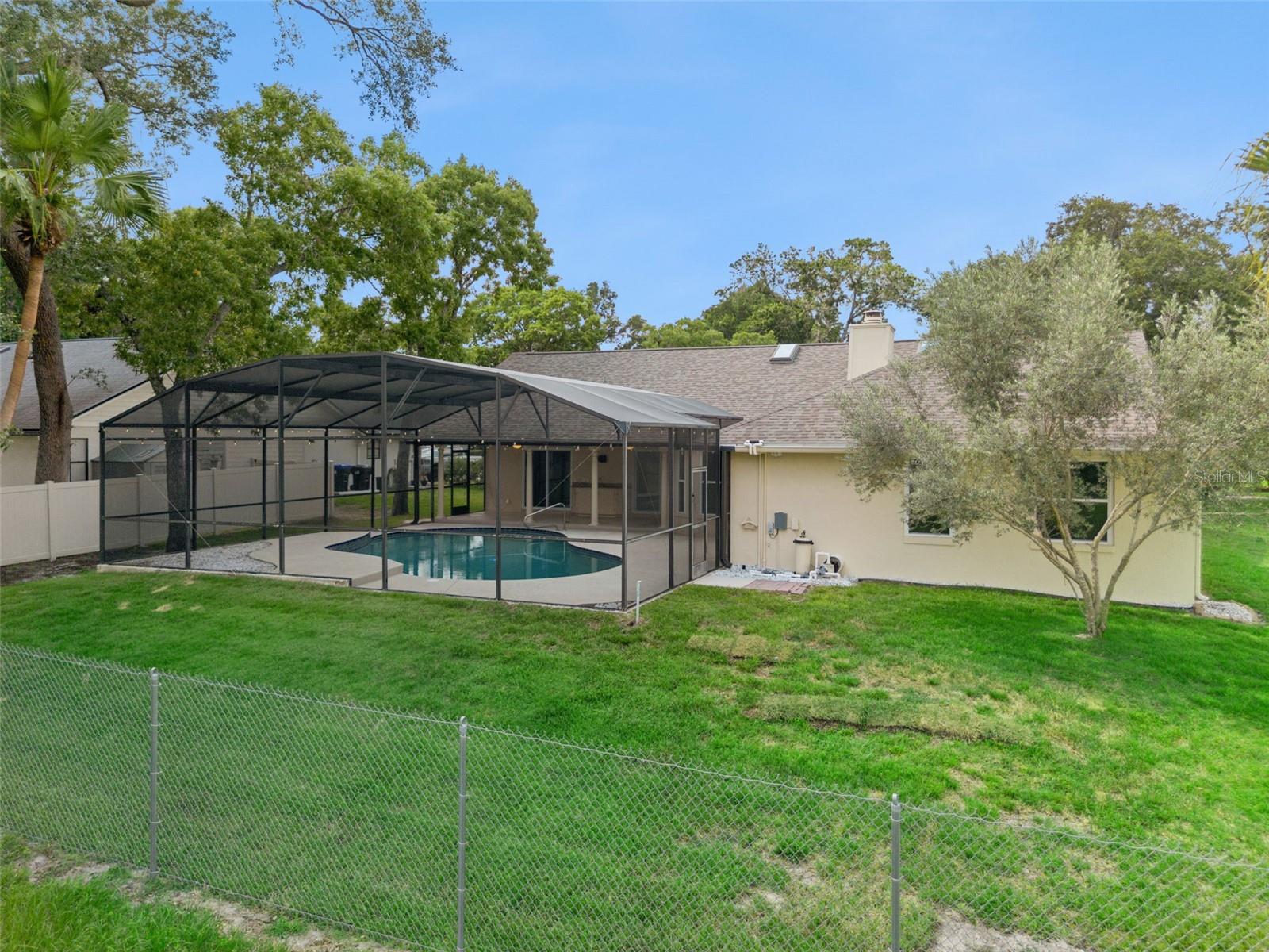 SWEETWATER C C PLACE - Residential