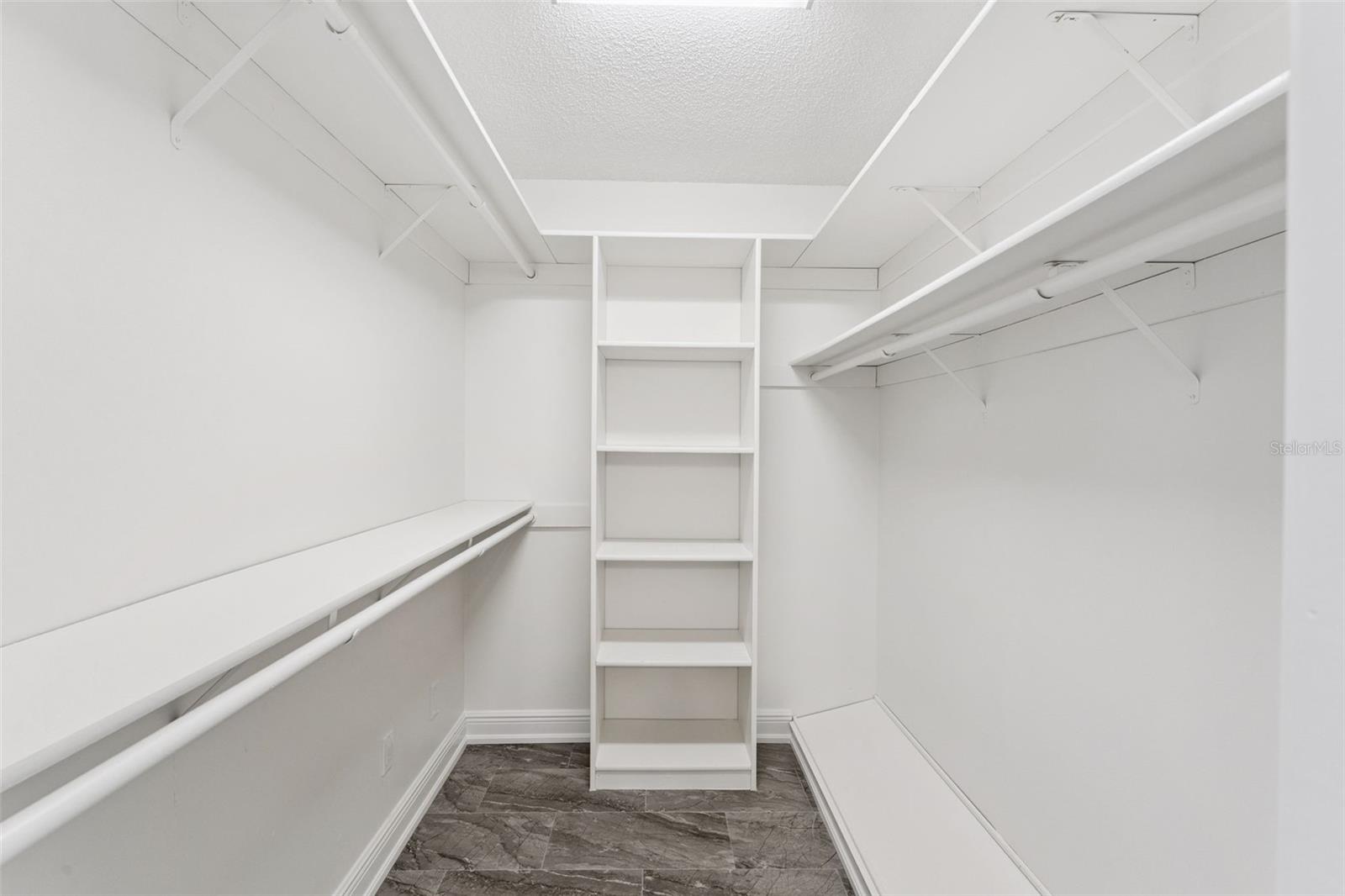 SWEETWATER C C PLACE - Residential