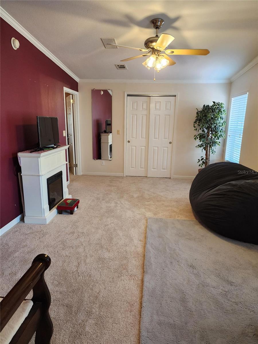 ACREAGE & UNREC - Residential