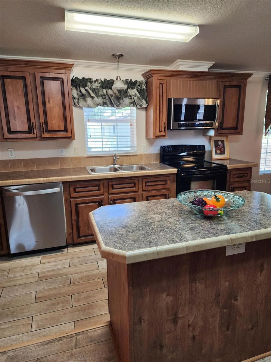 ACREAGE & UNREC - Residential