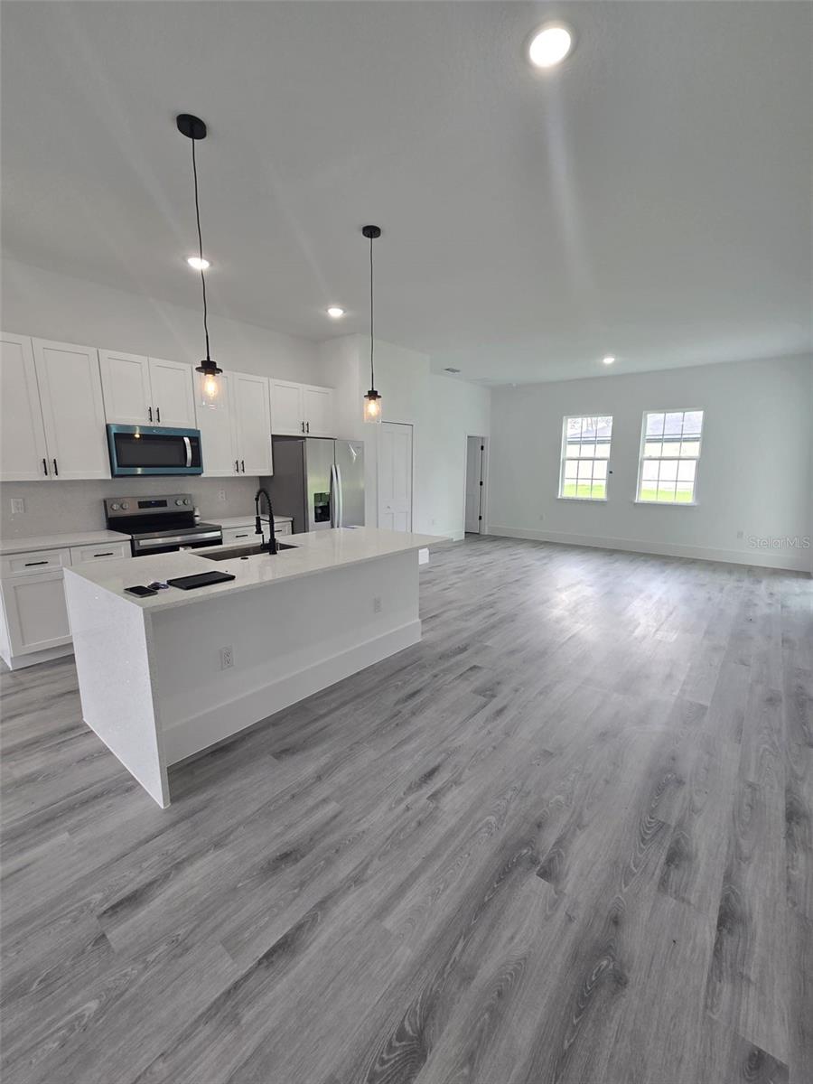 MARION OAKS UN 06 - Residential