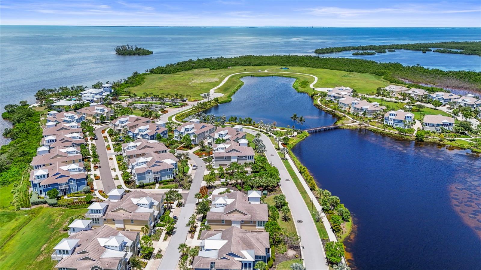 EDGEWATER WALK ON HARBOUR ISLE 5-36 - Residential
