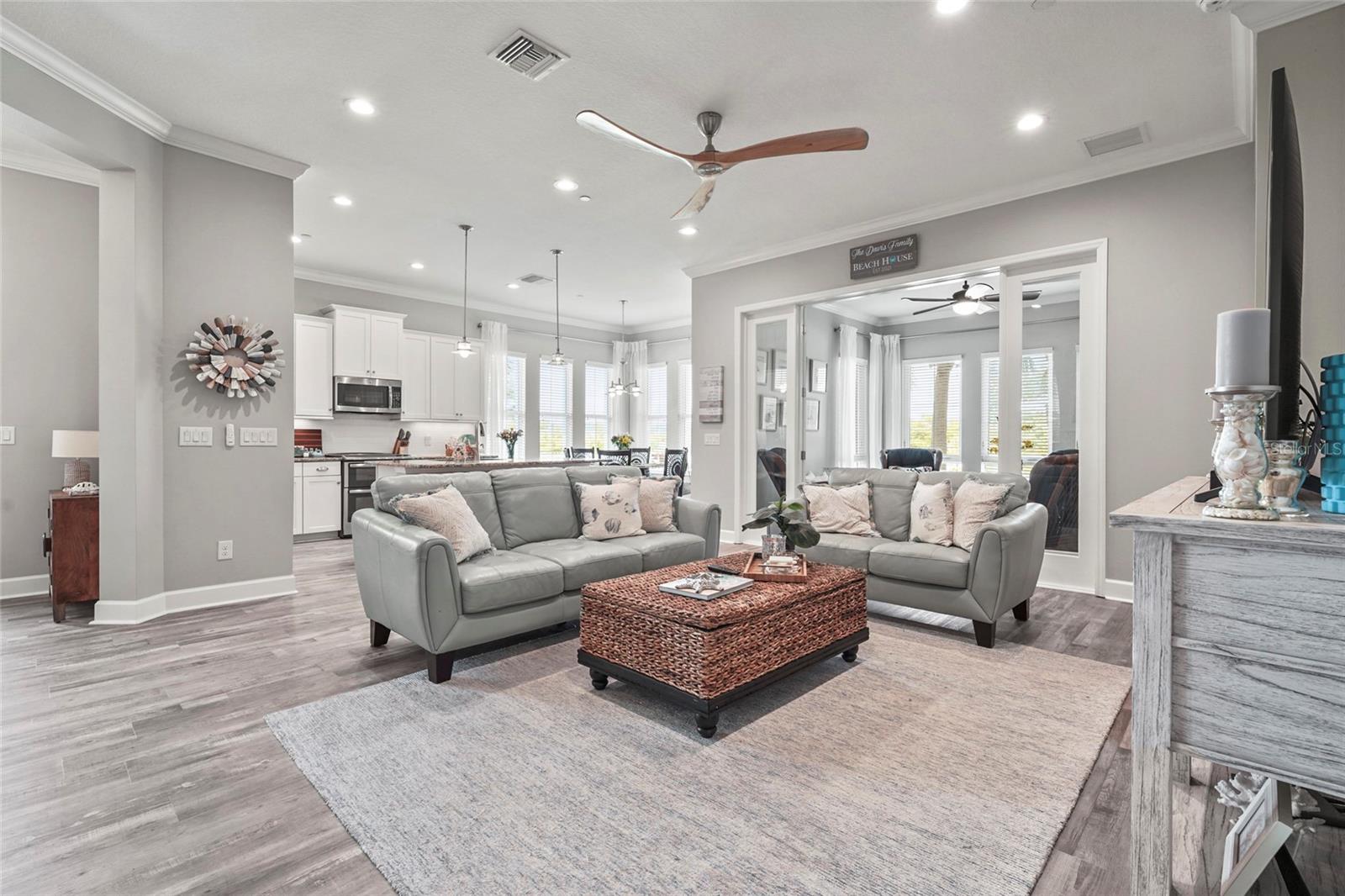 EDGEWATER WALK ON HARBOUR ISLE 5-36 - Residential