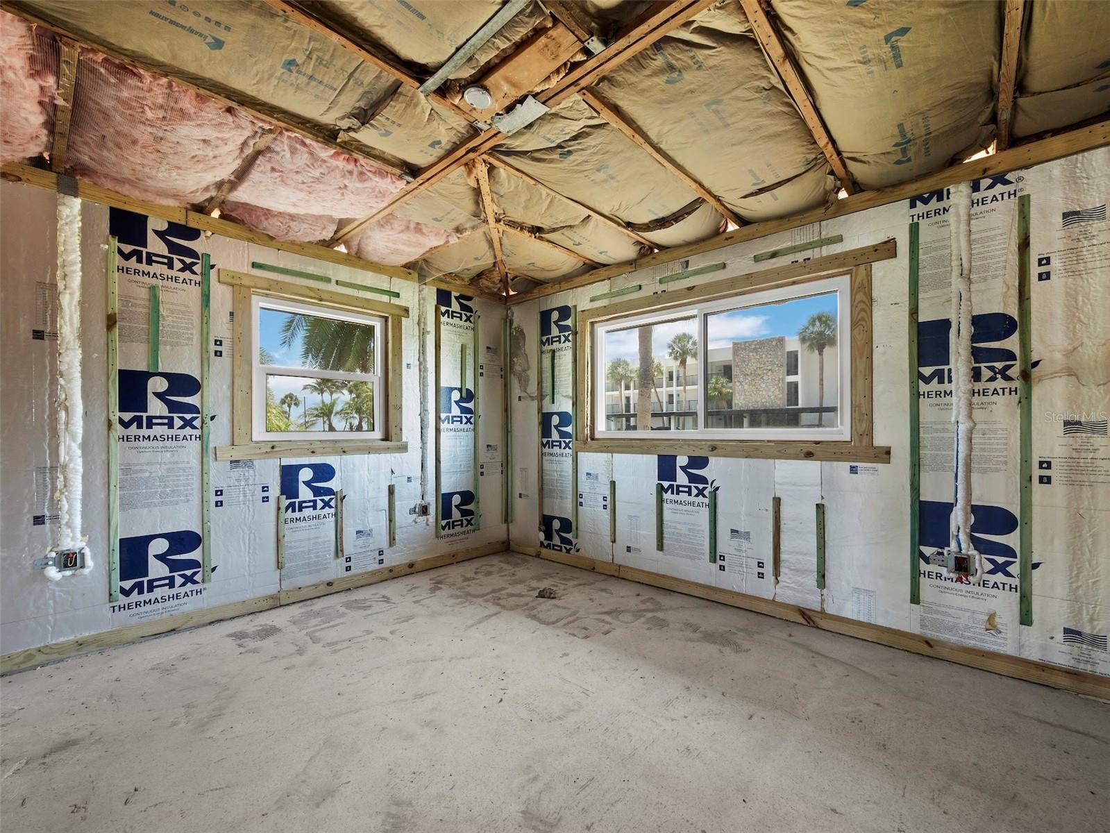 COUNTRY CLUB SHORES - Residential