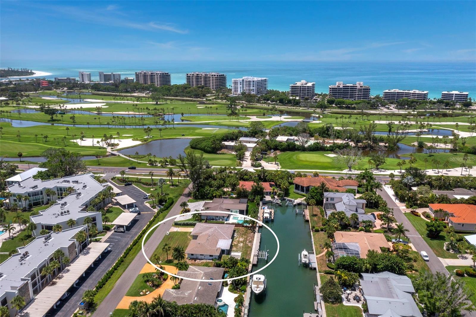 COUNTRY CLUB SHORES - Residential
