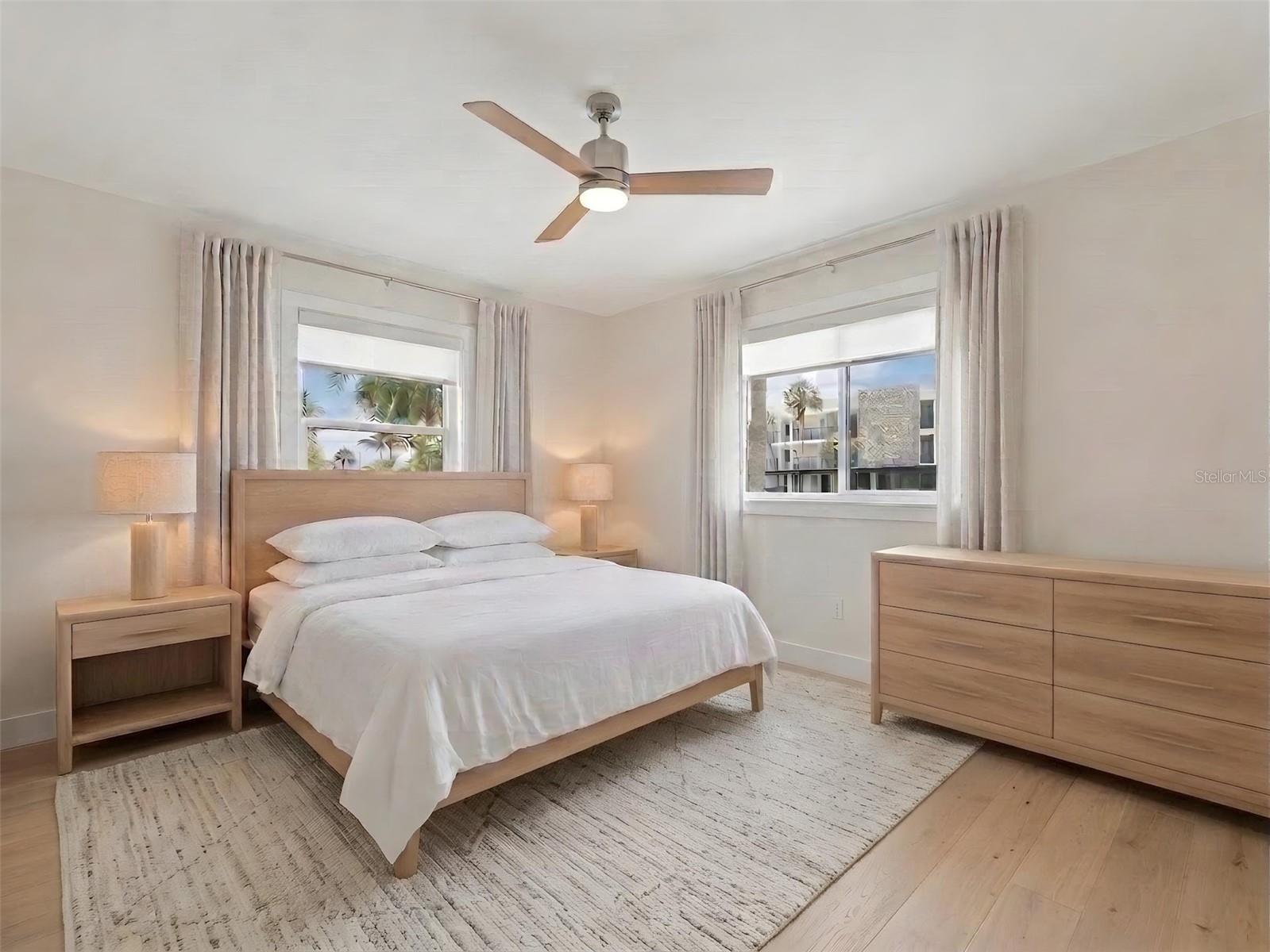 COUNTRY CLUB SHORES - Residential