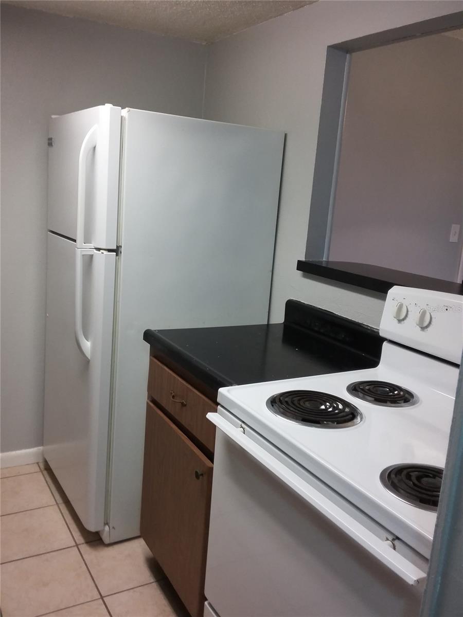 COUNTRY CLUB HEIGHTS 4TH ADD - Residential Lease