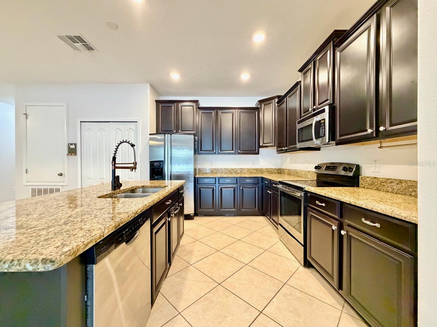 EMERSON PARK A B C D E K L M N - Residential