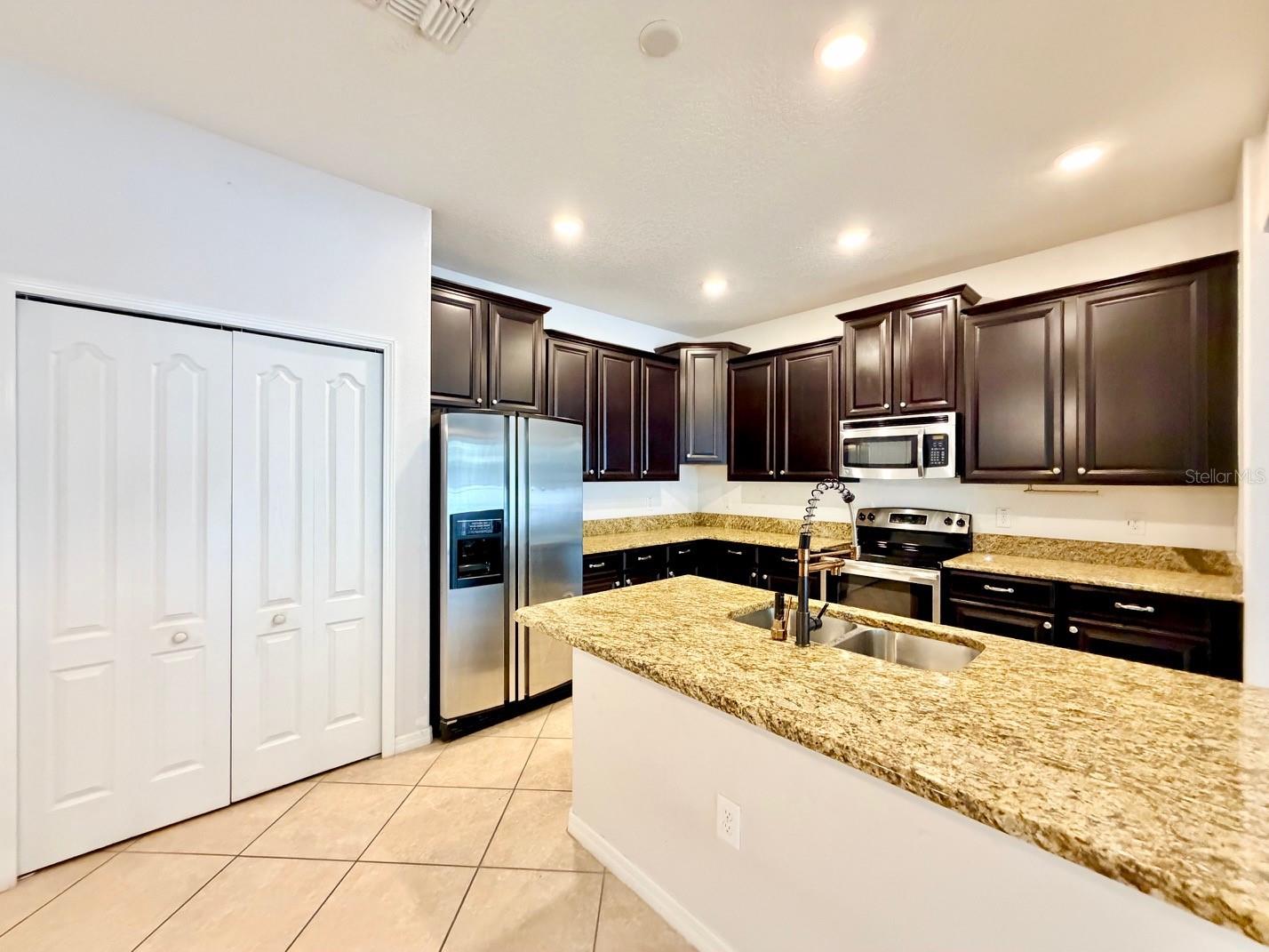 EMERSON PARK A B C D E K L M N - Residential