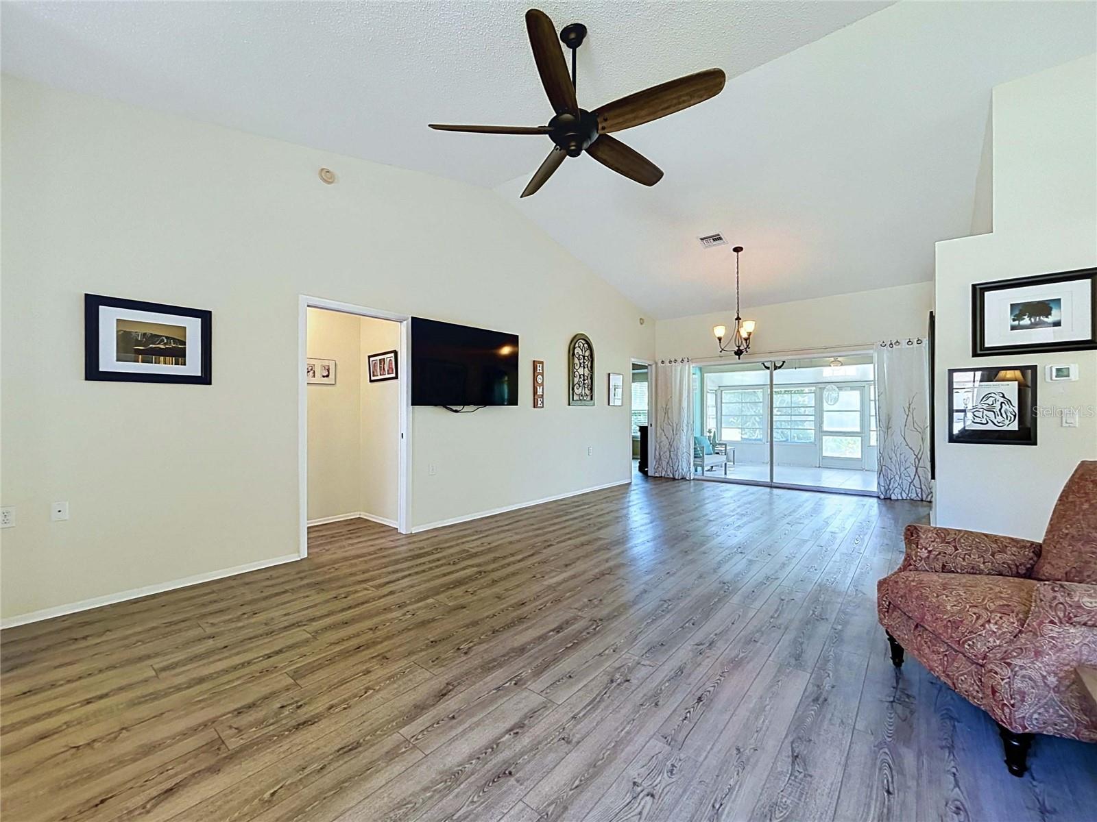 TIMBER GREENS - Residential