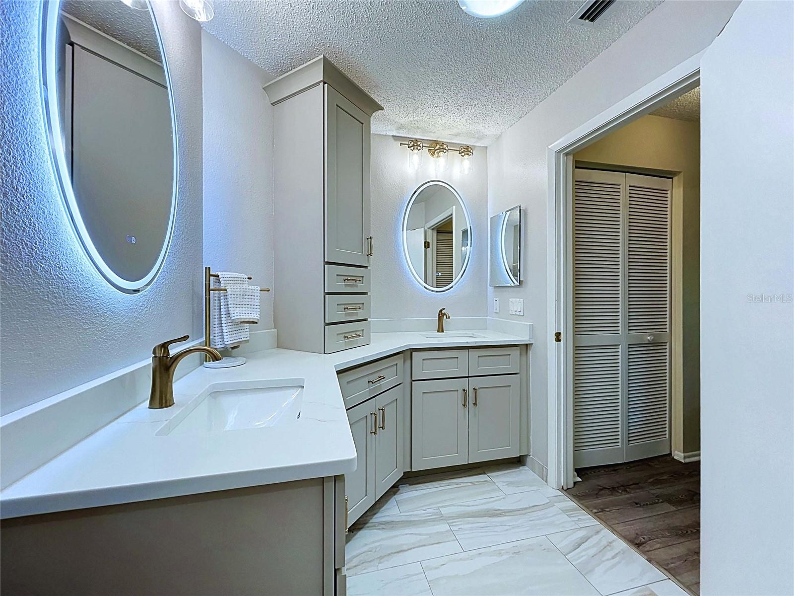 TIMBER GREENS - Residential