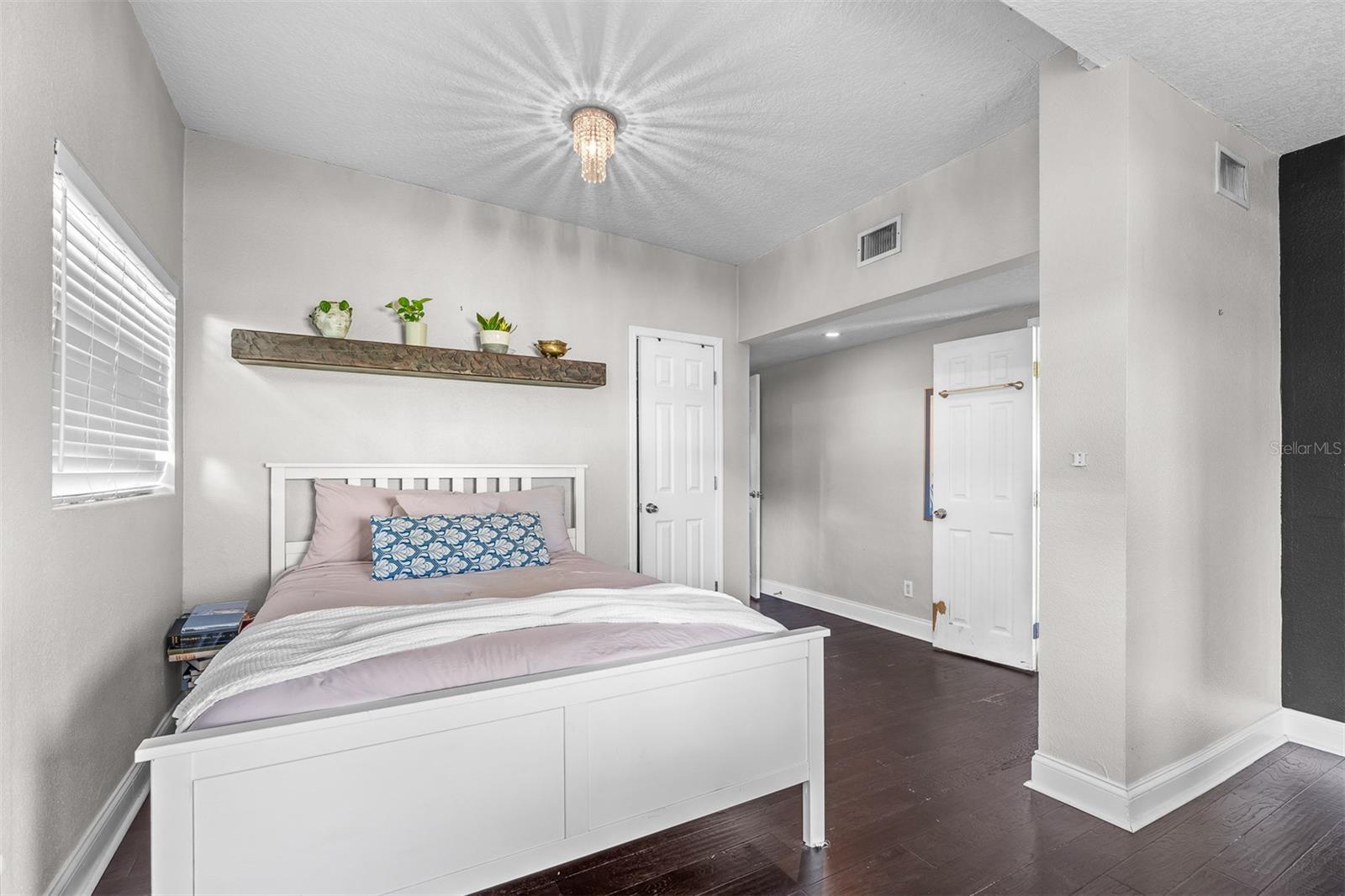LAKE LAGRANGE TERRACE - Residential