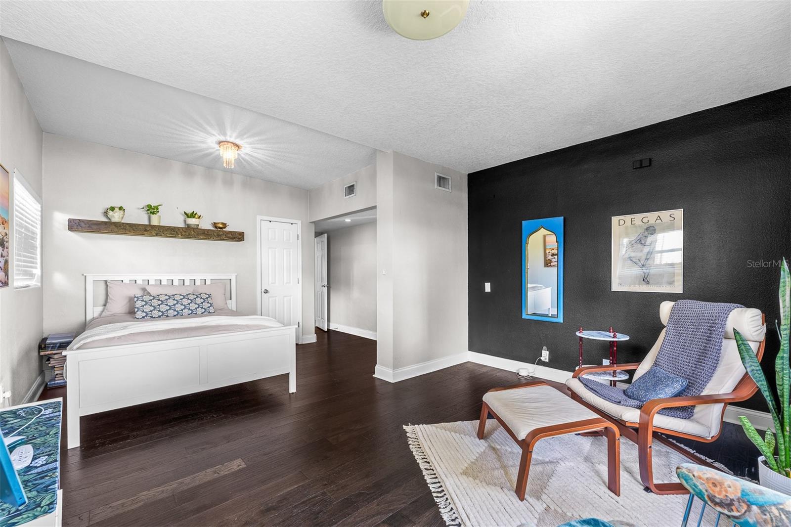 LAKE LAGRANGE TERRACE - Residential