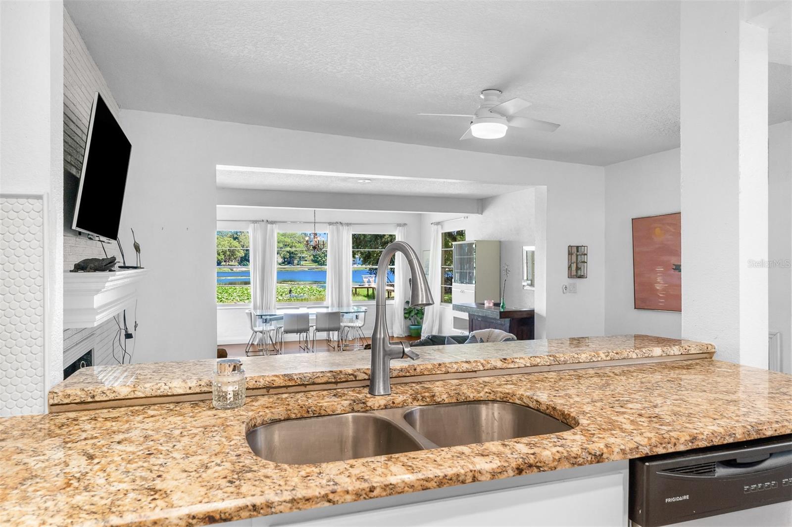 LAKE LAGRANGE TERRACE - Residential