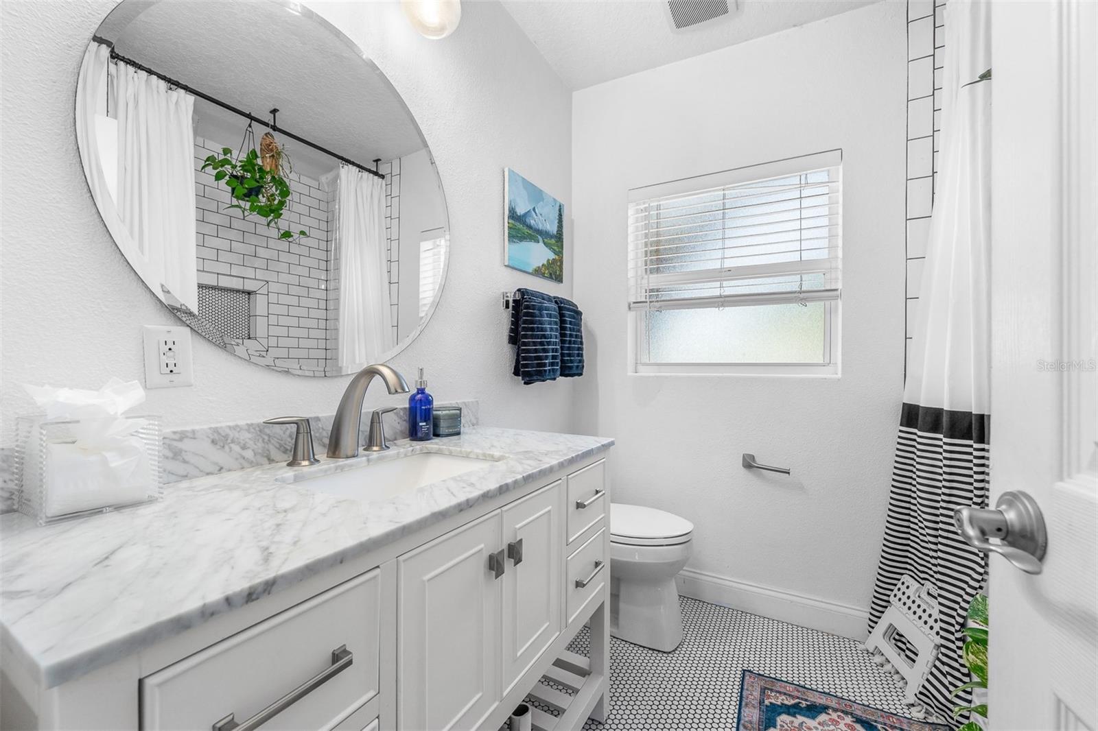 LAKE LAGRANGE TERRACE - Residential