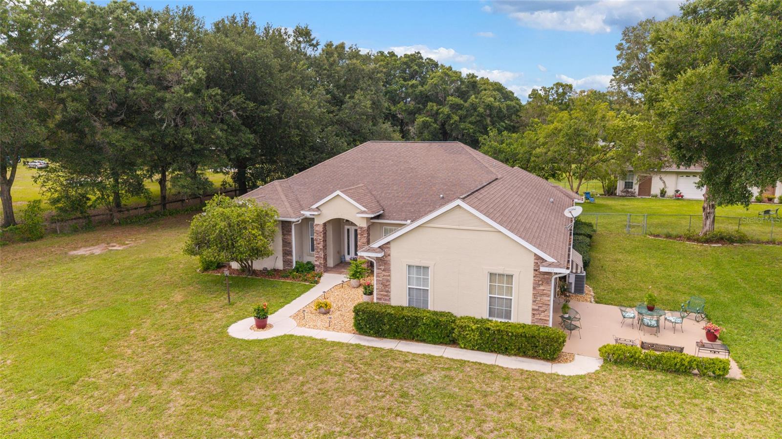ROLLING RANCHETTS - Residential