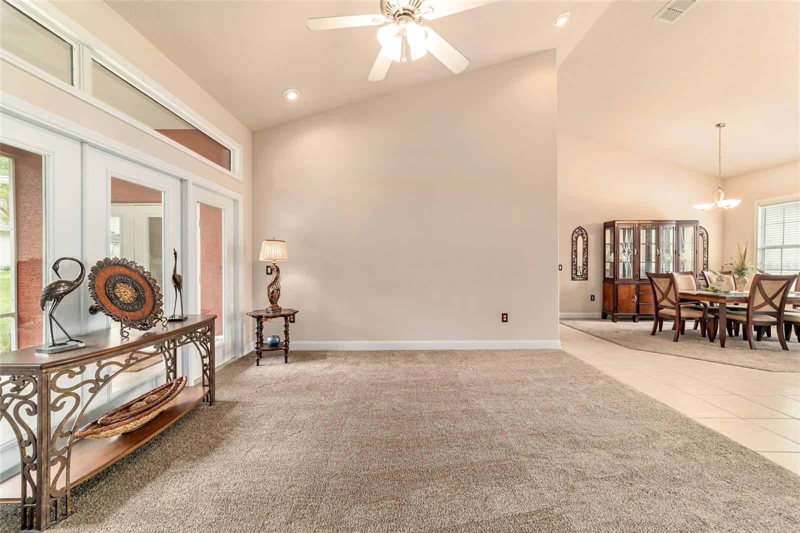 ROLLING RANCHETTS - Residential