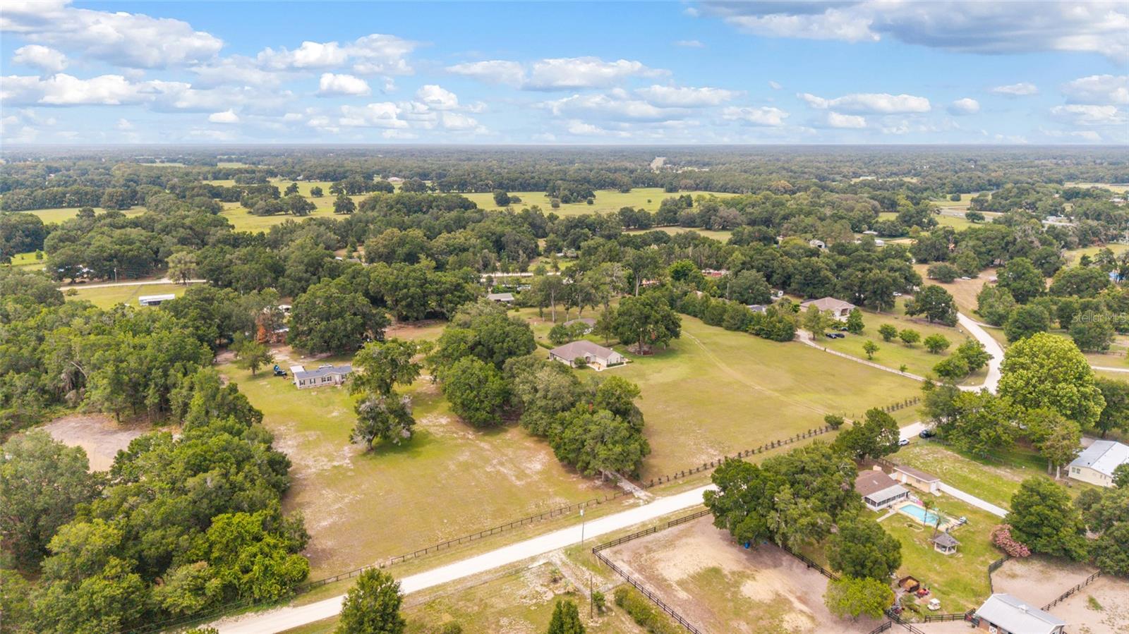 ROLLING RANCHETTS - Residential