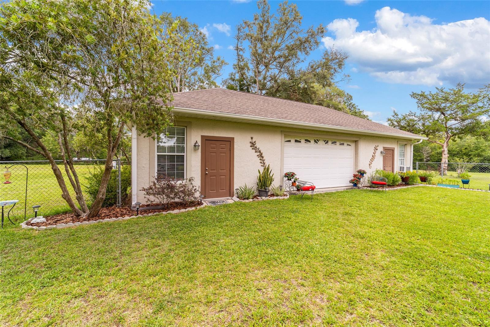 ROLLING RANCHETTS - Residential