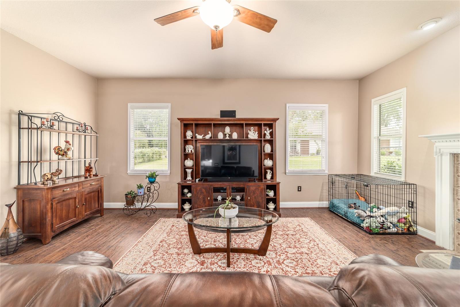 ROLLING RANCHETTS - Residential