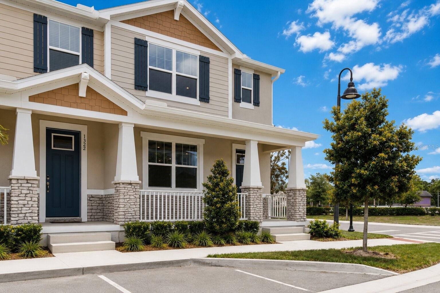 HICKORY GROVE TWNHMS - Residential