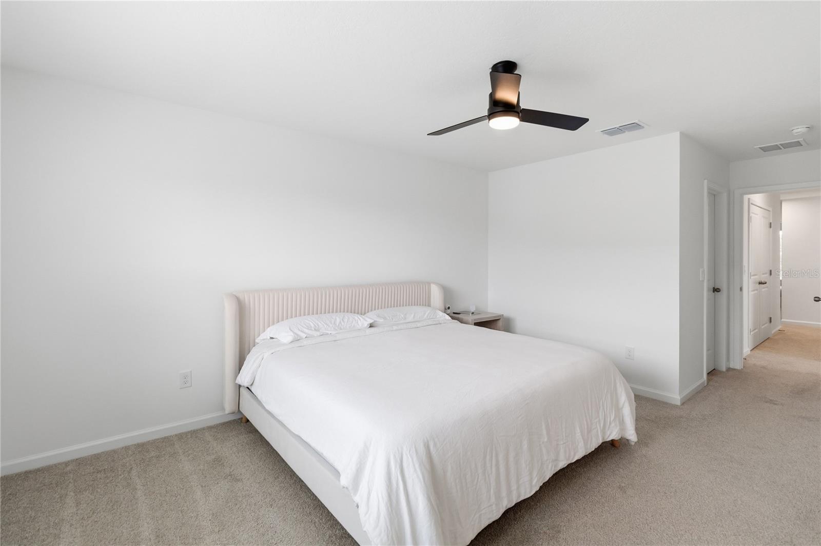 HICKORY GROVE TWNHMS - Residential