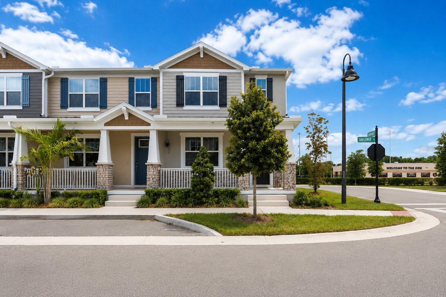 HICKORY GROVE TWNHMS - Residential
