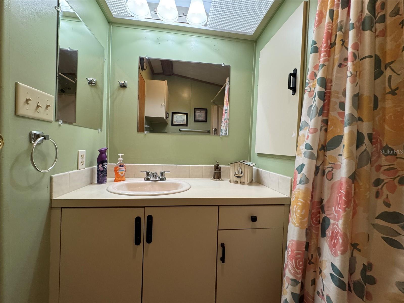 AMERICAN CONDOMINIUM PARKS-ZEPHYRHILLS - Residential
