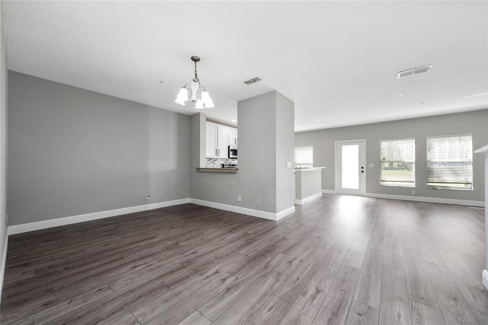 CROWNTREE LAKES 02 & 03 - Residential Lease