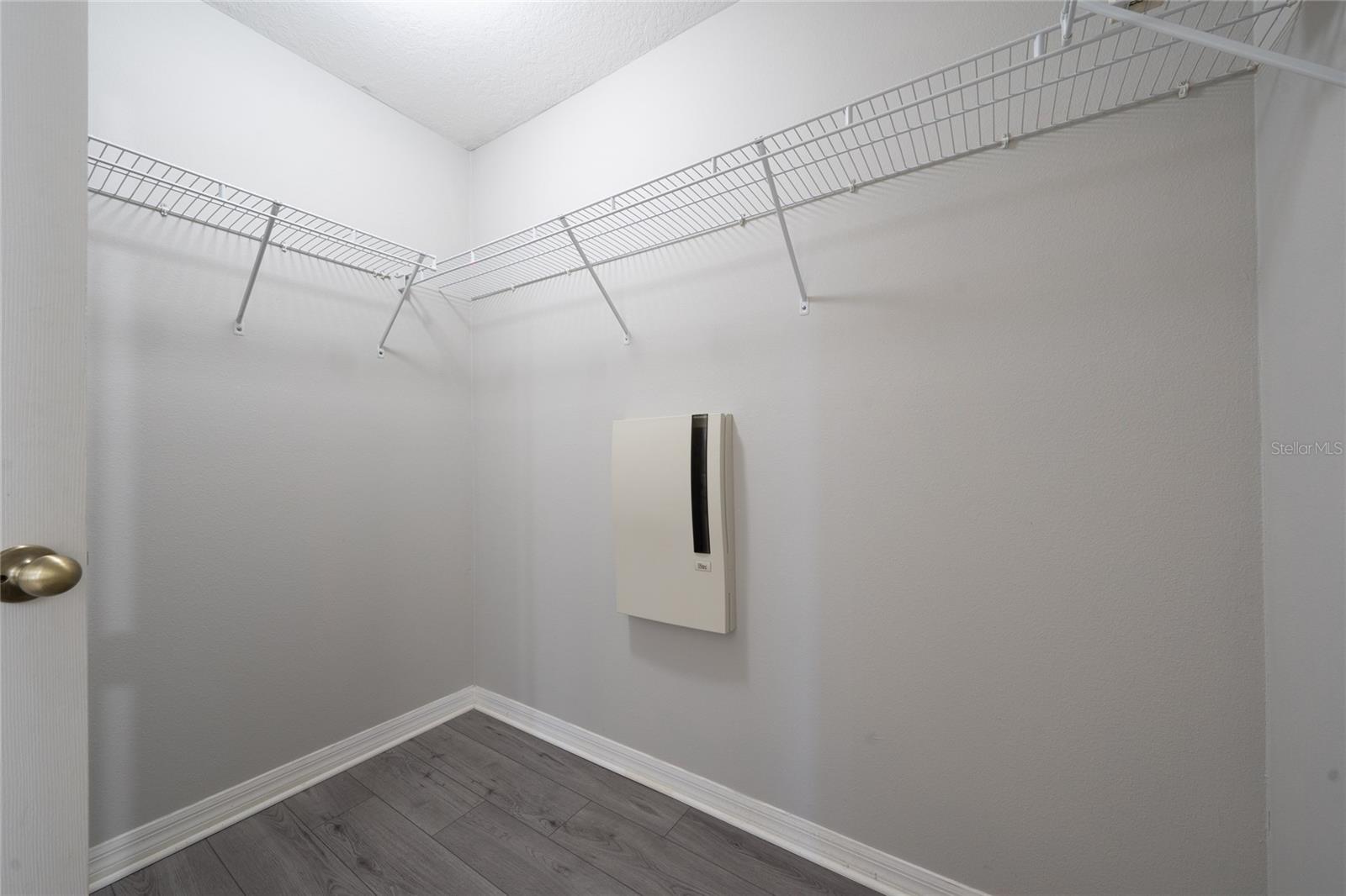 CROWNTREE LAKES 02 & 03 - Residential Lease