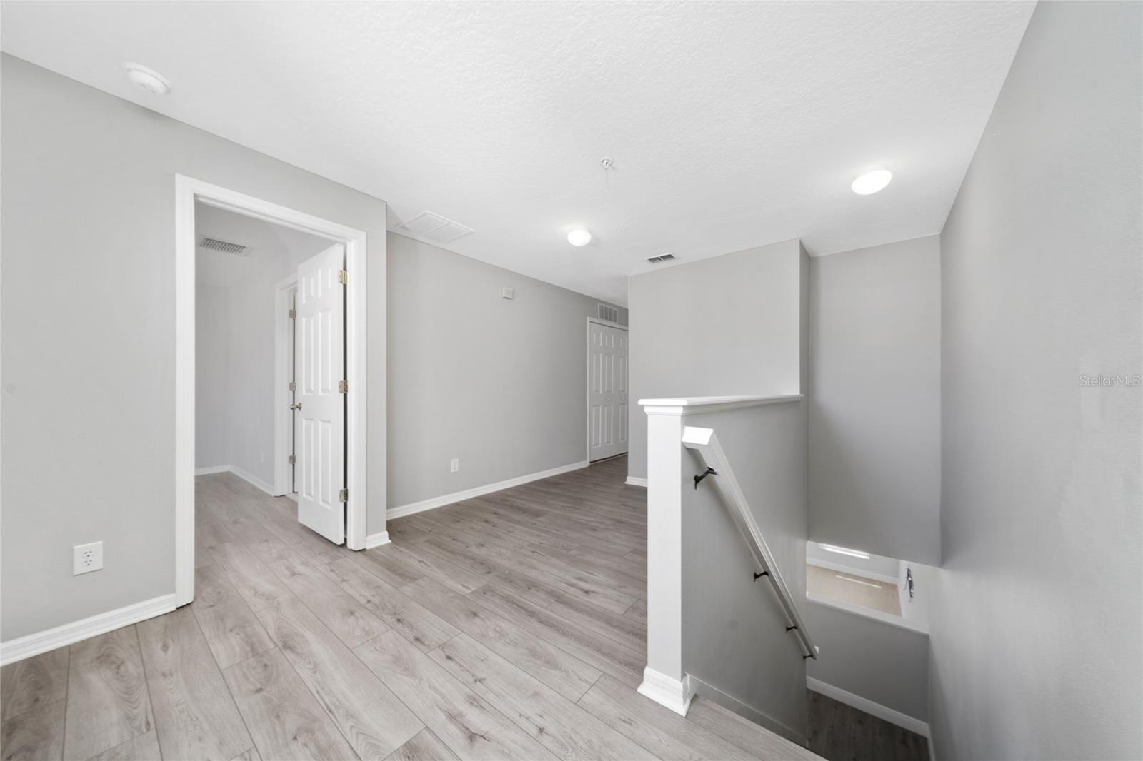 CROWNTREE LAKES 02 & 03 - Residential Lease