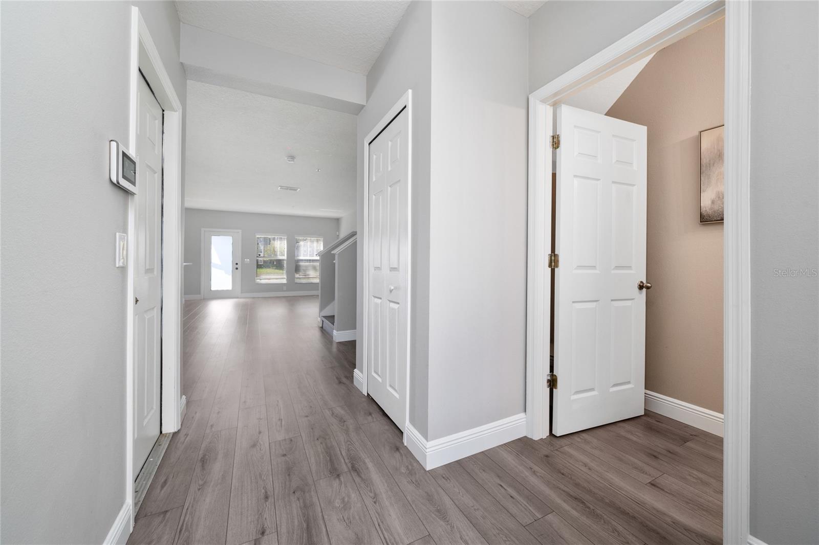 CROWNTREE LAKES 02 & 03 - Residential Lease