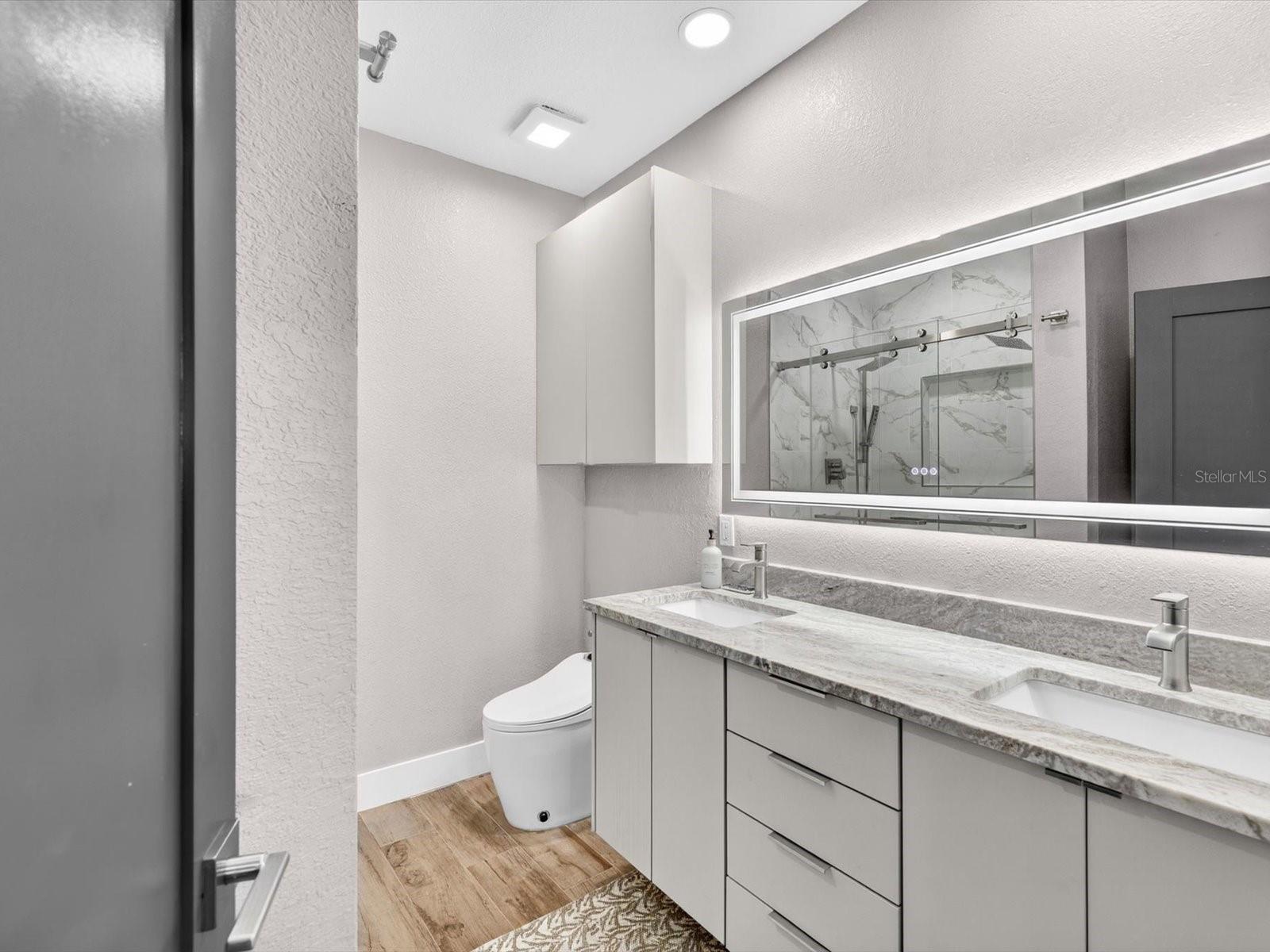 CULBREATH KEY BAYSIDE CONDOMIN - Residential
