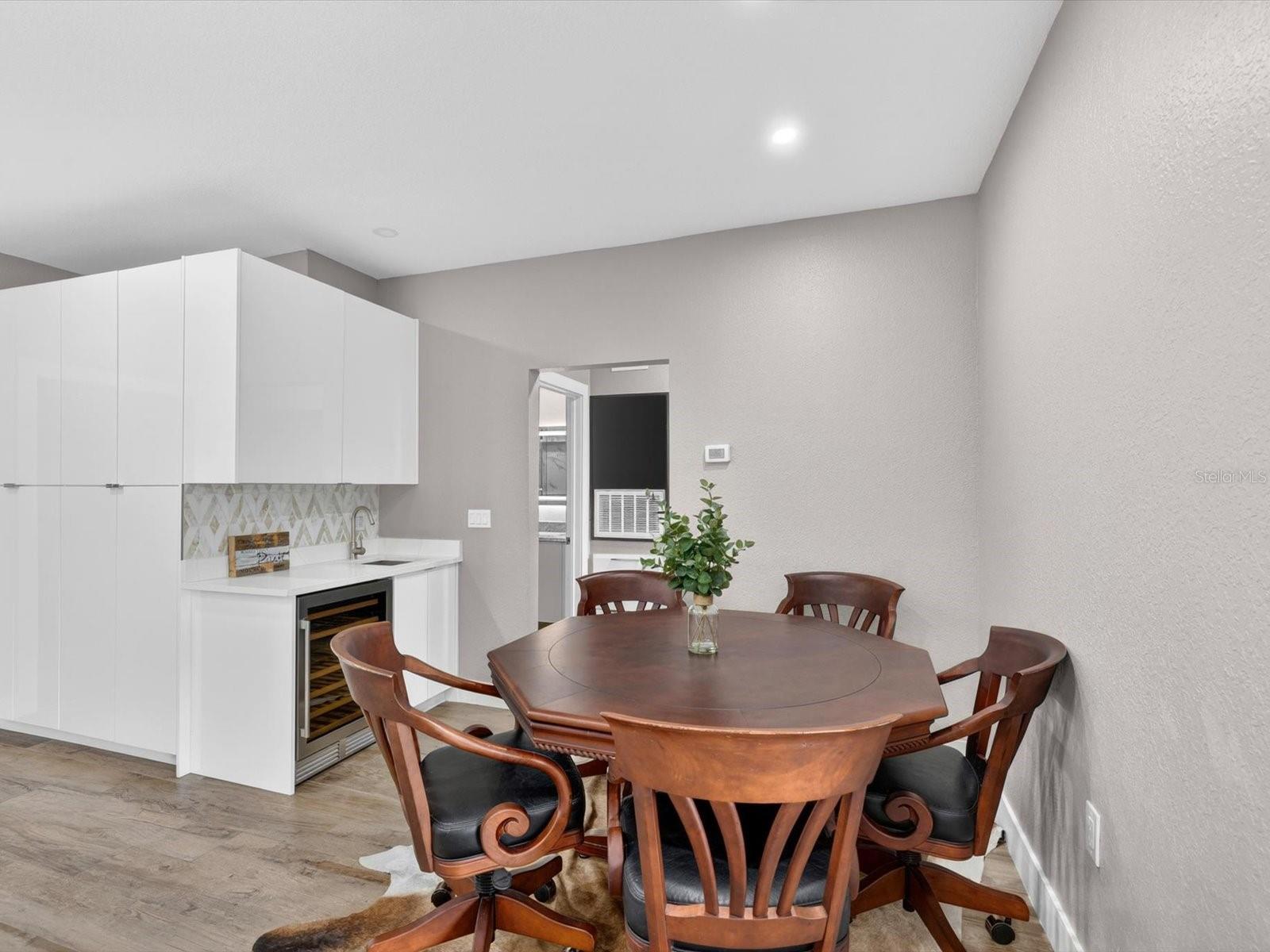 CULBREATH KEY BAYSIDE CONDOMIN - Residential