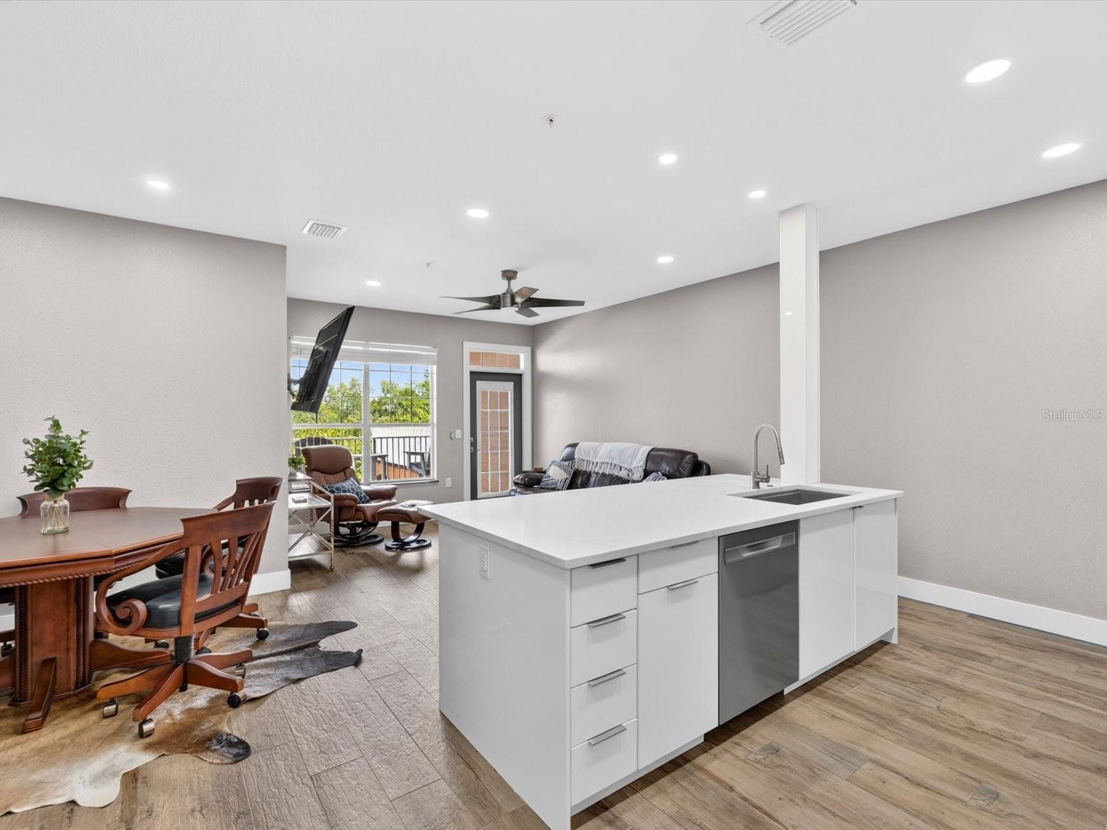 CULBREATH KEY BAYSIDE CONDOMIN - Residential