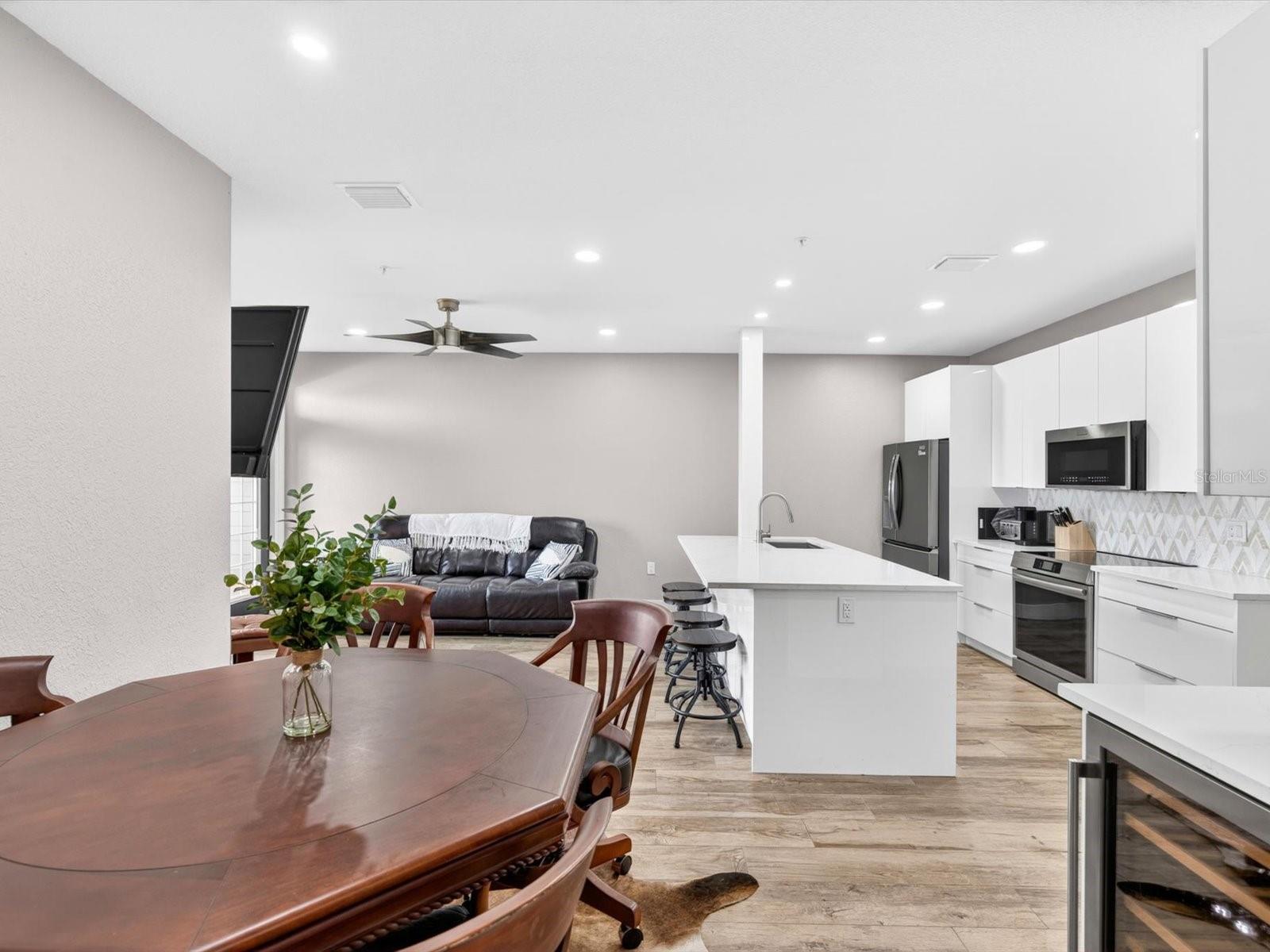CULBREATH KEY BAYSIDE CONDOMIN - Residential