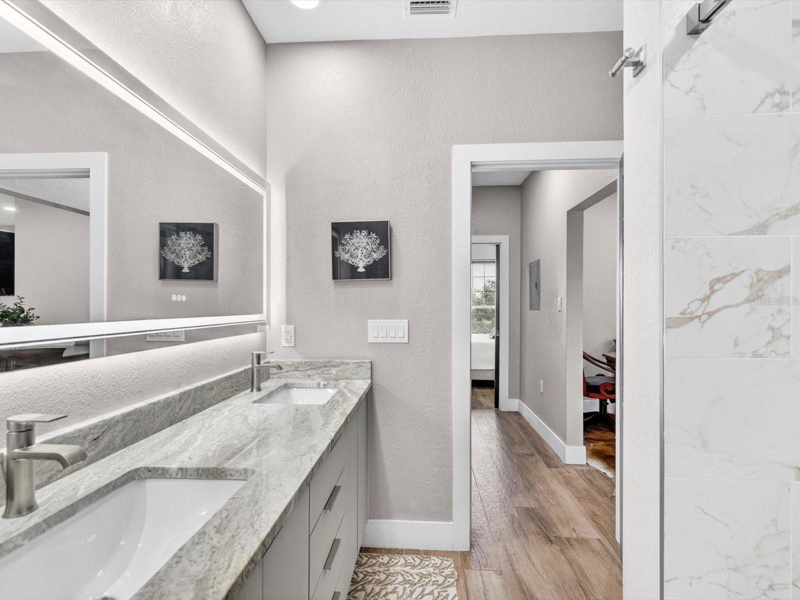 CULBREATH KEY BAYSIDE CONDOMIN - Residential