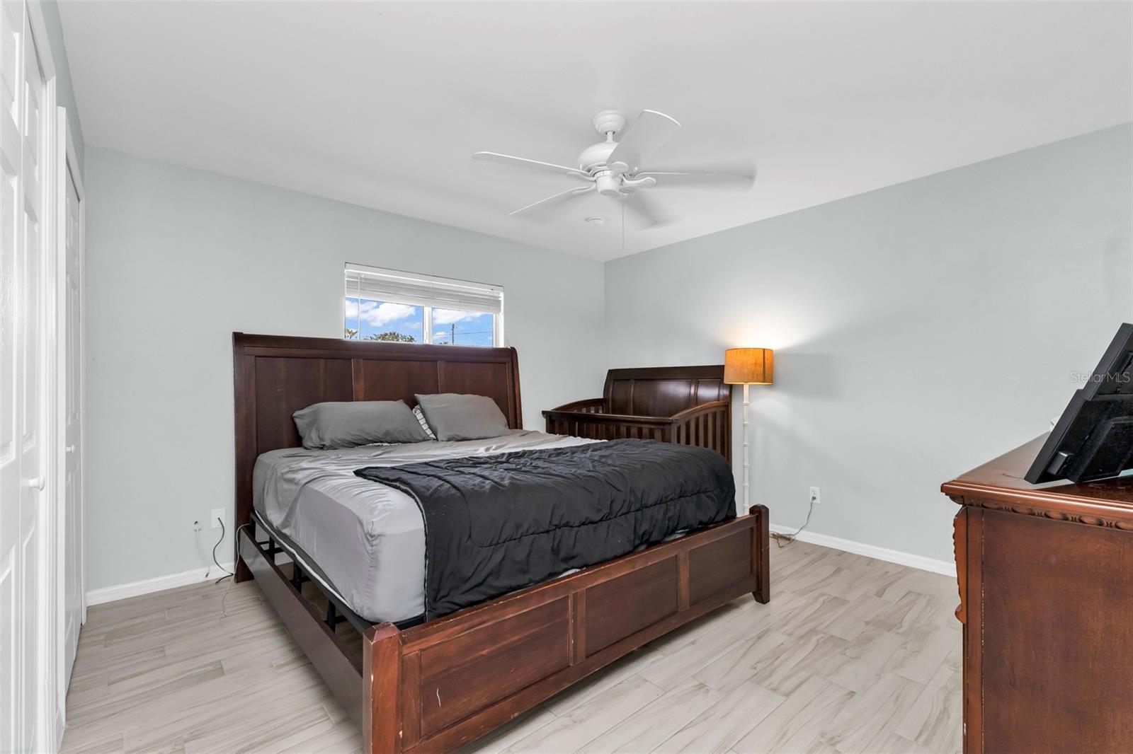LEHIGH ESTATES - Residential Income