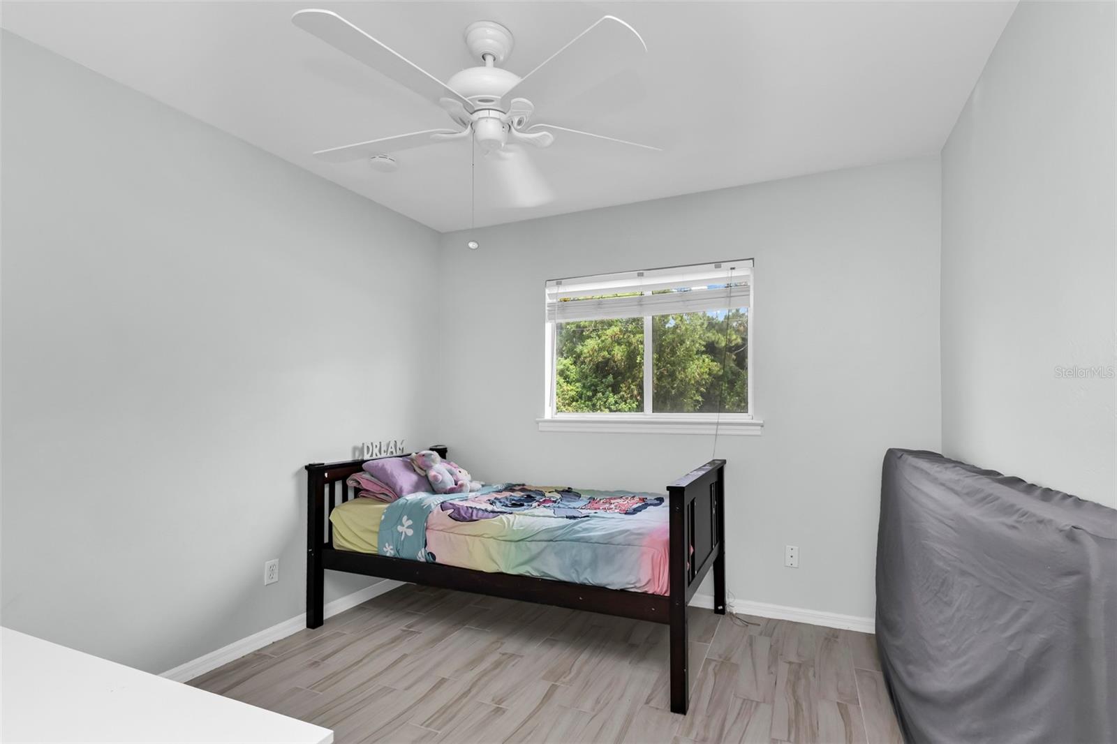 LEHIGH ESTATES - Residential Income